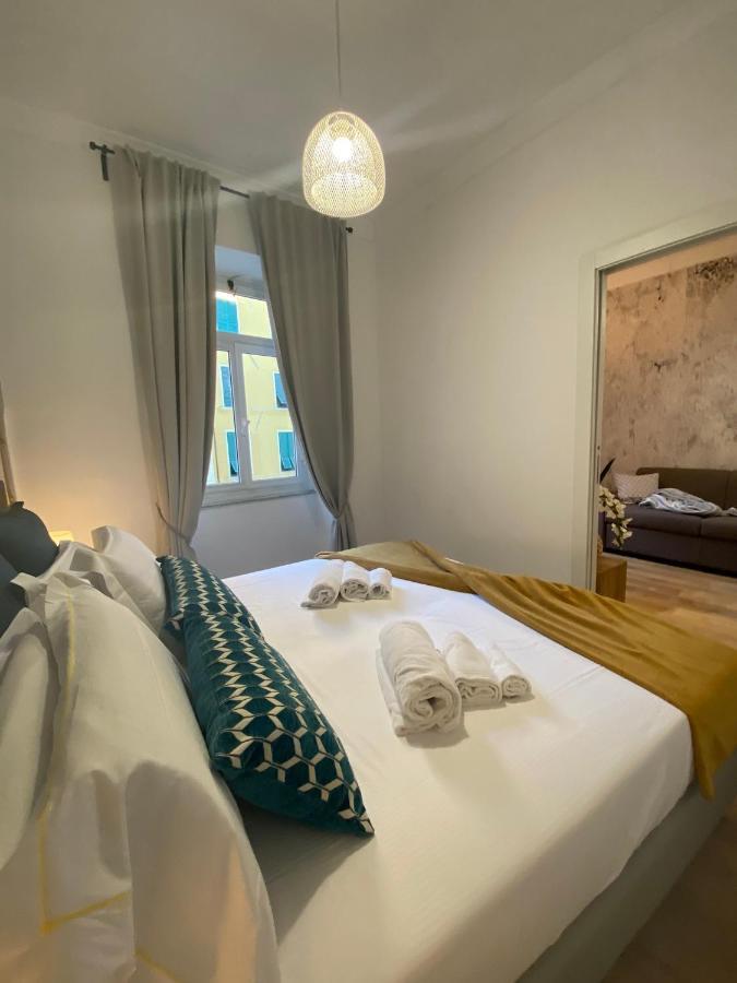 Happy Family Apartments Lavagna Генуа Екстериор снимка