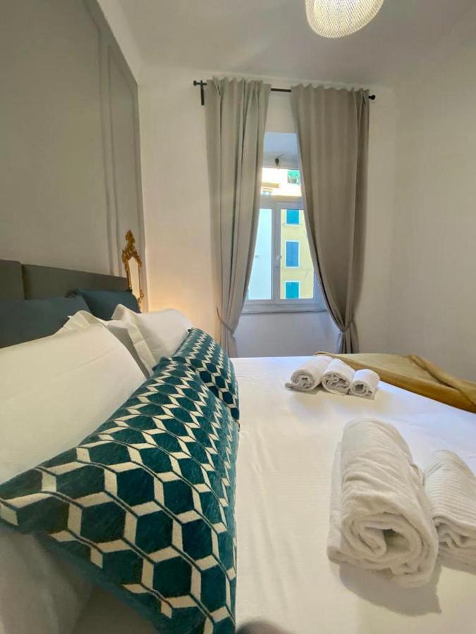 Happy Family Apartments Lavagna Генуа Екстериор снимка